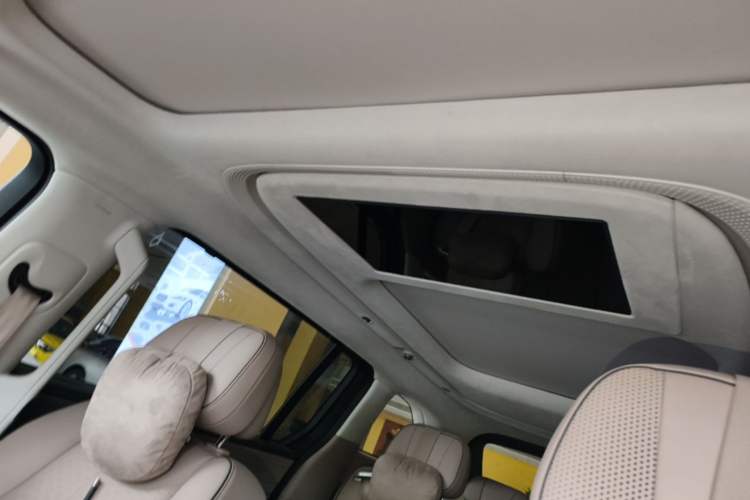 Used XPeng X9 2026 Model—Range-Extended Version 1602 Ultra Headliner