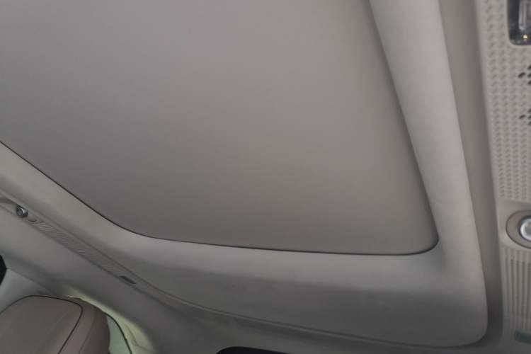 Used XPeng X9 2026 Model—Range-Extended Version 1602 Ultra Headliner