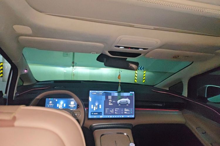Used XPeng X9 2026 Model—Range-Extended Version 1602 Max Headliner