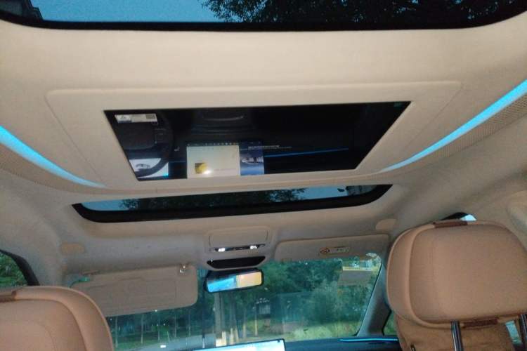 Used XPeng X9 2026 Model—Range-Extended Version 1602 Max Headliner