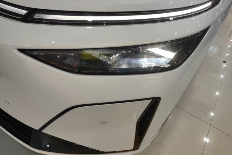 Used XPeng X9 2026 Model—Range-Extended Version 1602 Ultra Left Front Headlight