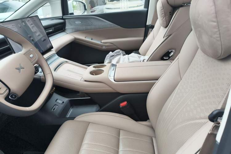 Used XPeng X9 2026 Model—Range-Extended Version 1602 Ultra Left Front Seat