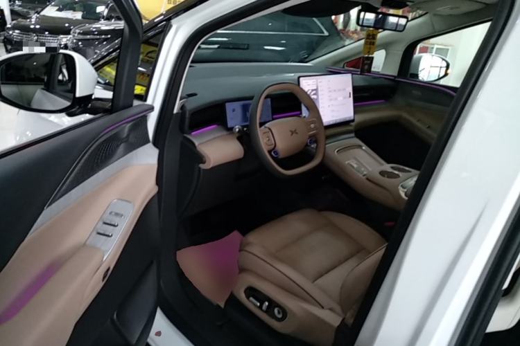 Used XPeng X9 2026 Model—Range-Extended Version 1602 Ultra Left Front Seat
