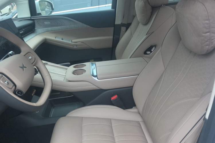 Used XPeng X9 2026 Model—Range-Extended Version 1602 Max Left Front Seat