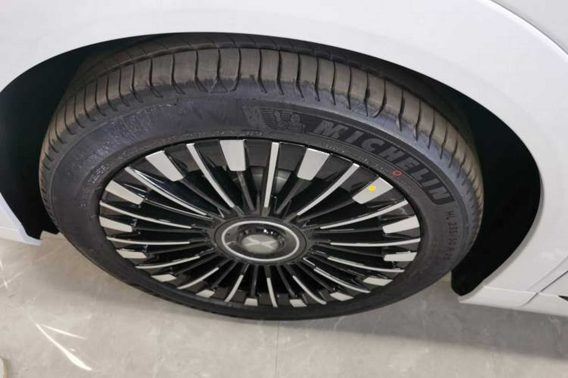 Used XPeng X9 2026 Model—Range-Extended Version 1602 Ultra Left Front Wheel Hub