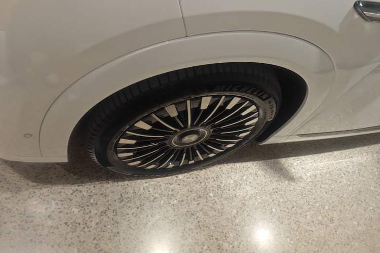 Used XPeng X9 2026 Model—Range-Extended Version 1602 Max Left Front Wheel Hub