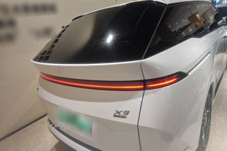 Used XPeng X9 2026 Model—Range-Extended Version 1602 Max Rear