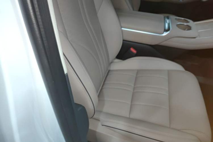 Used XPeng X9 2026 Model—Range-Extended Version 1602 Ultra Right Front Seat