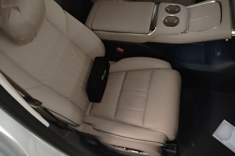Used XPeng X9 2026 Model—Range-Extended Version 1602 Ultra Right Front Seat