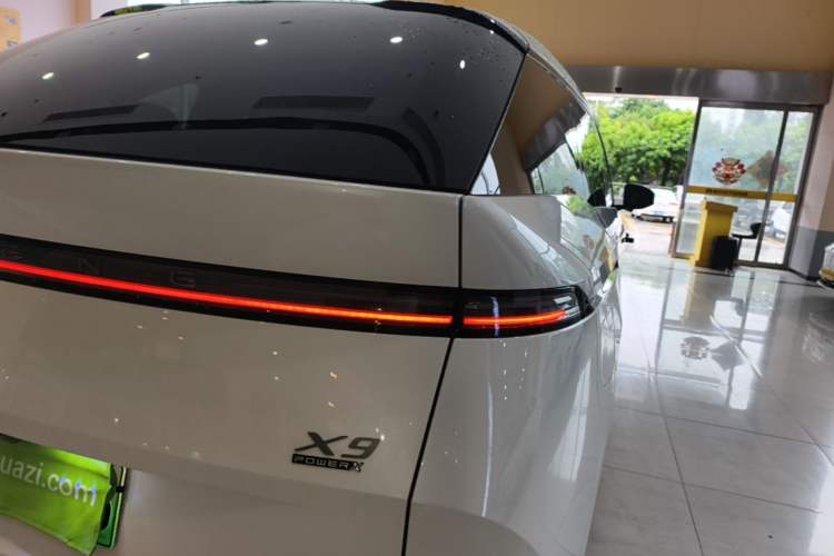 Used XPeng X9 2026 Model—Range-Extended Version 1602 Ultra Right Rear Taillight