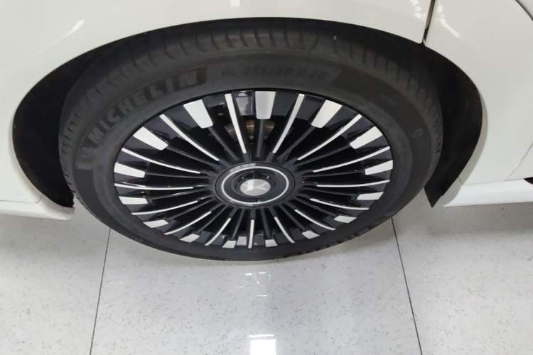 Used XPeng X9 2026 Model—Range-Extended Version 1602 Ultra Right Rear Wheel Hub