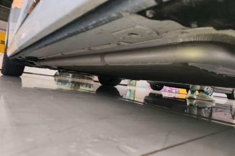 Used XPeng X9 2026 Model—Range-Extended Version 1602 Ultra Right Side Sill