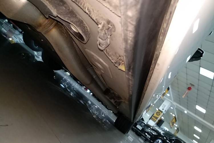 Used XPeng X9 2026 Model—Range-Extended Version 1602 Ultra Right Side Sill