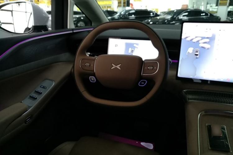 Used XPeng X9 2026 Model—Range-Extended Version 1602 Ultra Steering Wheel