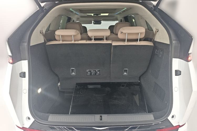 Used XPeng X9 2026 Model—Range-Extended Version 1602 Ultra Trunk