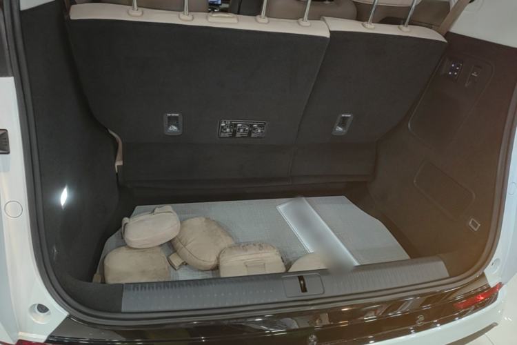 Used XPeng X9 2026 Model—Range-Extended Version 1602 Ultra Trunk