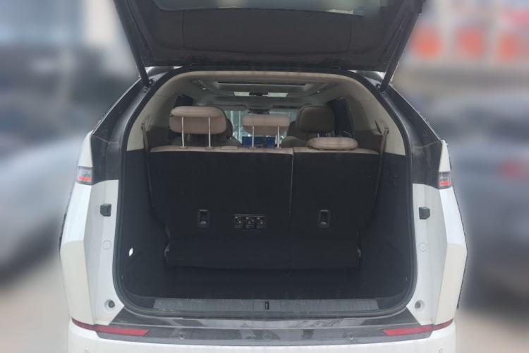 Used XPeng X9 2026 Model—Range-Extended Version 1602 Max Trunk