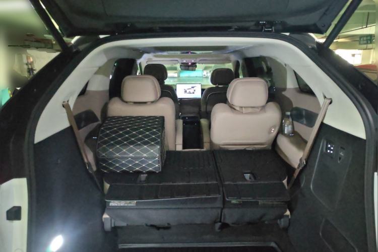 Used XPeng X9 2026 Model—Range-Extended Version 1602 Ultra Trunk