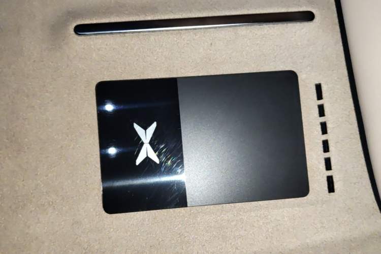 Used XPeng X9 2026 Model—Range-Extended Version 1602 Ultra Vehicle Key