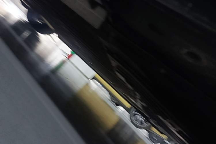 Used XPeng GX 2026 Model Range-Extended 1585 All-Wheel-Drive UltraSE Chassis Rear Left