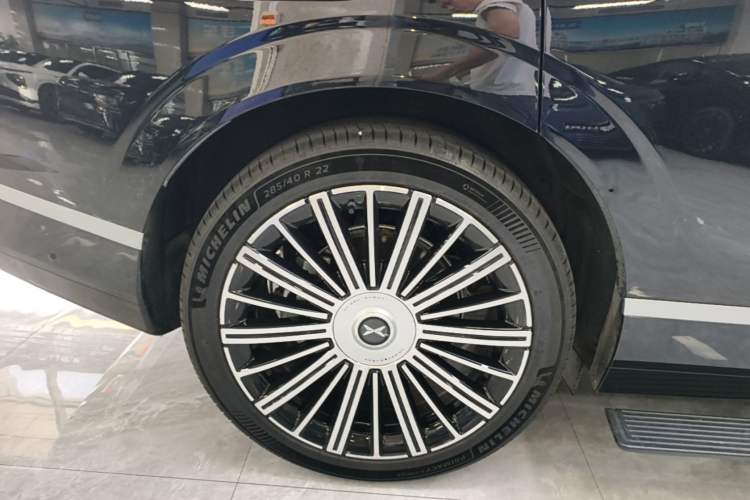 Used XPeng GX 2026 Model, Range-Extended 1585 Four-Wheel-Drive Flagship Edition Exterior 5