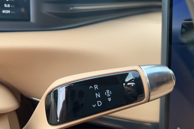 Used XPeng GX 2026 Model, Range-Extended 1585 Four-Wheel-Drive Flagship Edition Gear Lever