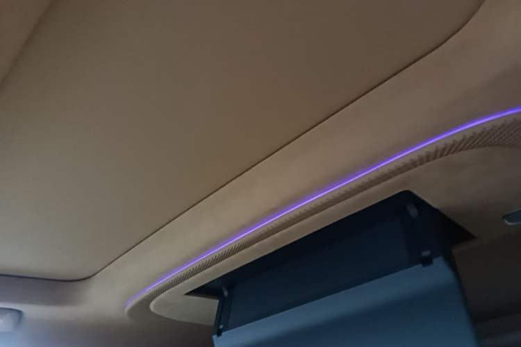 Used XPeng GX 2026 Model Range-Extended 1585 All-Wheel-Drive UltraSE Headliner