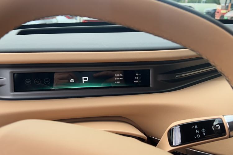 Used XPeng GX 2026 Model, Range-Extended 1585 Four-Wheel-Drive Flagship Edition Instrument Cluster
