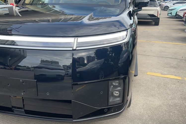 Used XPeng GX 2026 Model, Range-Extended 1585 Four-Wheel-Drive Flagship Edition Left Front Headlight