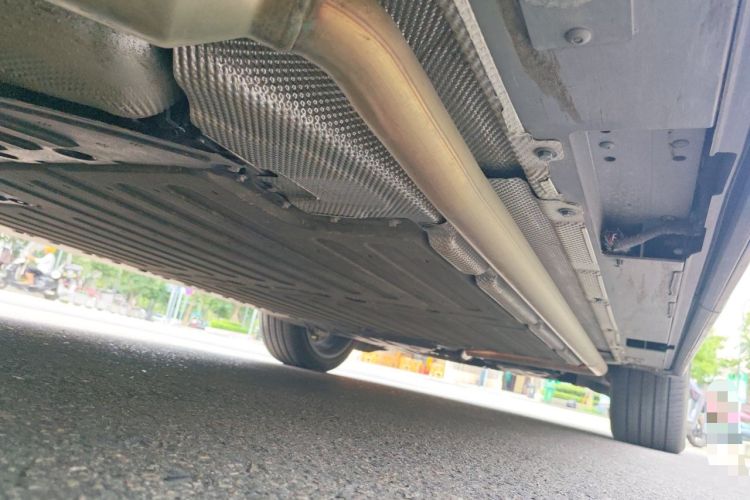 Used XPeng GX 2026 Model Range-Extended 1585 All-Wheel-Drive UltraSE Chassis Rear Right