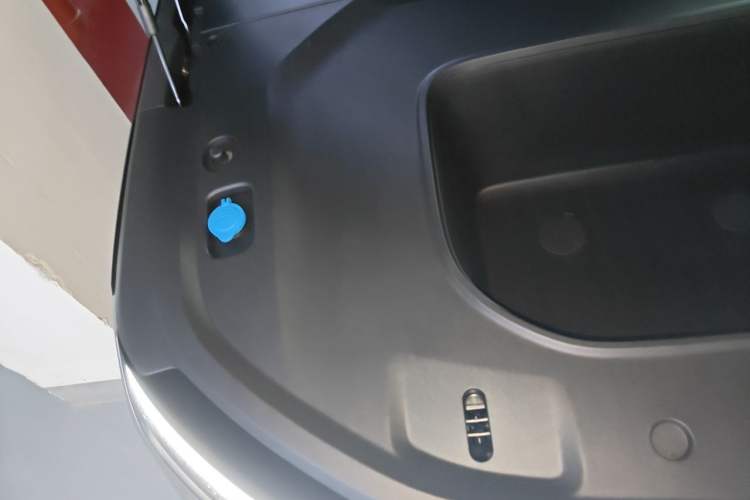 Used XPeng GX 2026 Model Pure Electric 665Ultra Engine Bay Right