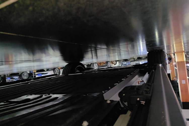 Used XPeng GX 2026 Model Range-Extended 1585 All-Wheel-Drive UltraSE Left Side Sill