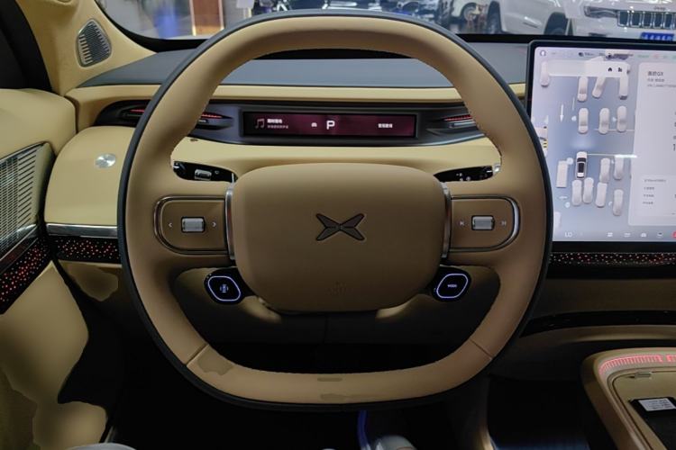 Used XPeng GX 2026 Model Range-Extended 1585 All-Wheel-Drive UltraSE Steering Wheel