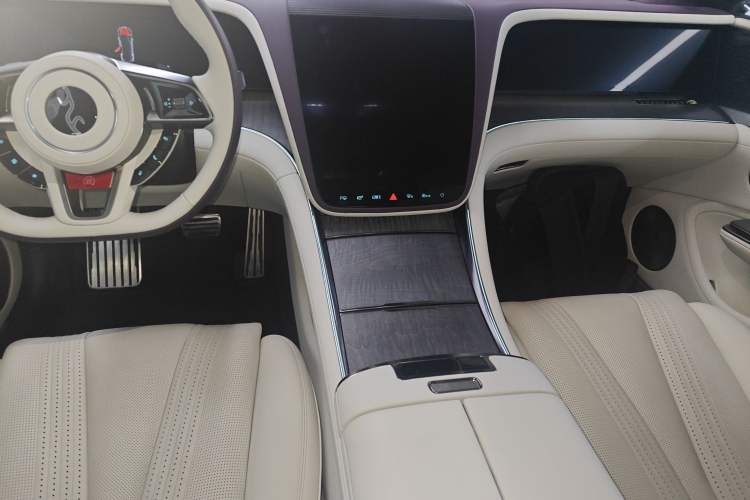 Used Yangwang U7 2025 EV Four-Seat Flagship Edition Audio And AC Panel
