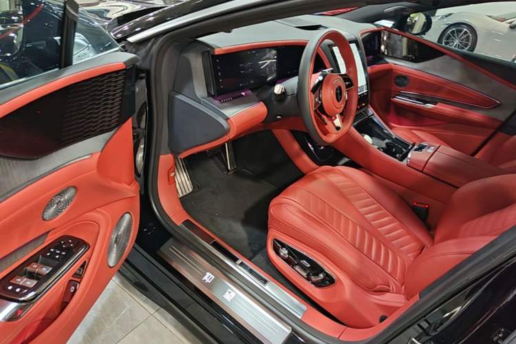 Used Yangwang U7 2025 EV Five-Seat Luxury Edition Driver Seat