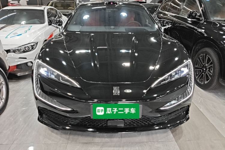 Used Yangwang U7 2025 EV Four-Seat Flagship Edition Front