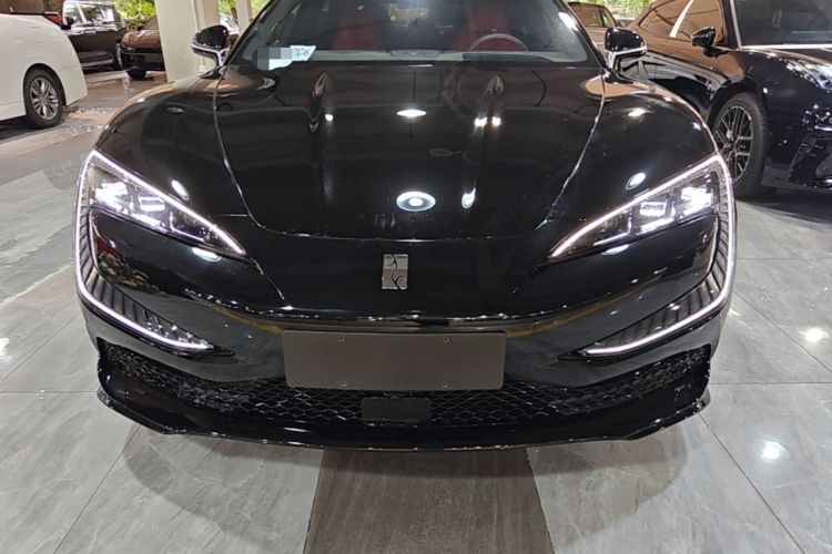 Used Yangwang U7 2025 EV Five-Seat Luxury Edition Front