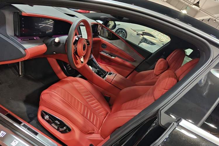 Used Yangwang U7 2025 EV Five-Seat Luxury Edition Left Front Seat