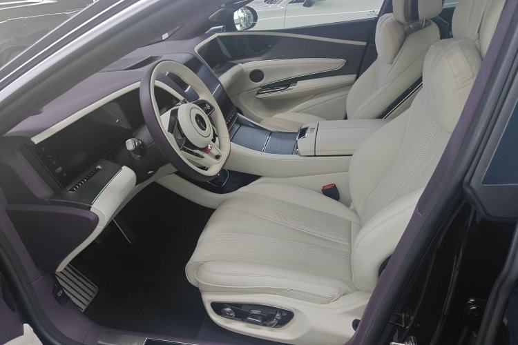Used Yangwang U7 2025 EV Four-Seat Flagship Edition Left Front Seat