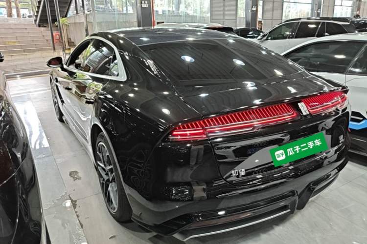 Used Yangwang U7 2025 EV Four-Seat Flagship Edition Rear Left 45 Deg