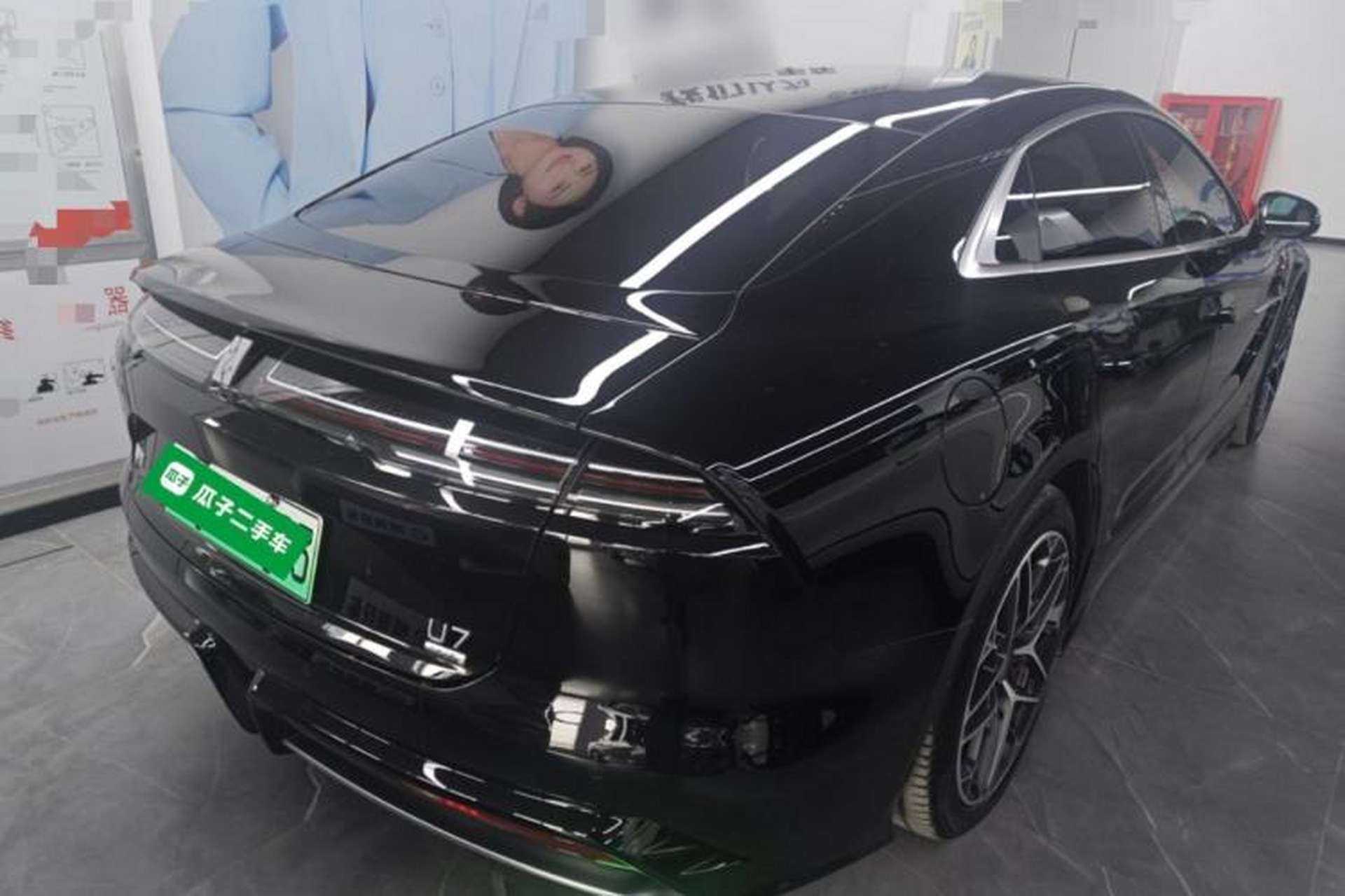 Used Yangwang U7 2025 EV Four-Seat Flagship Edition Rear Right 45 Deg
