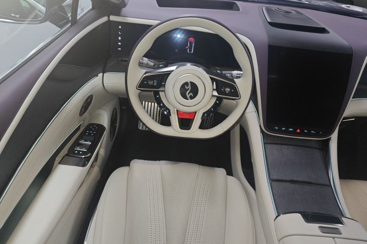 Used Yangwang U7 2025 EV Four-Seat Flagship Edition Steering Wheel
