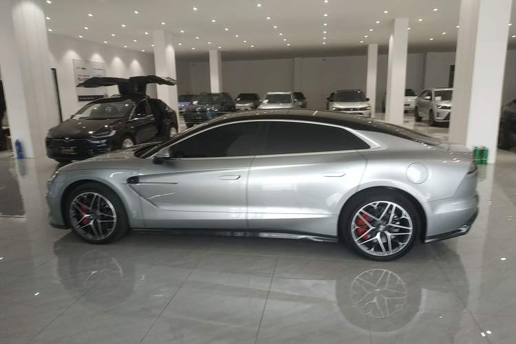 Used Yangwang U7 2025 PHEV Five-Seat Luxury Edition Exterior 3