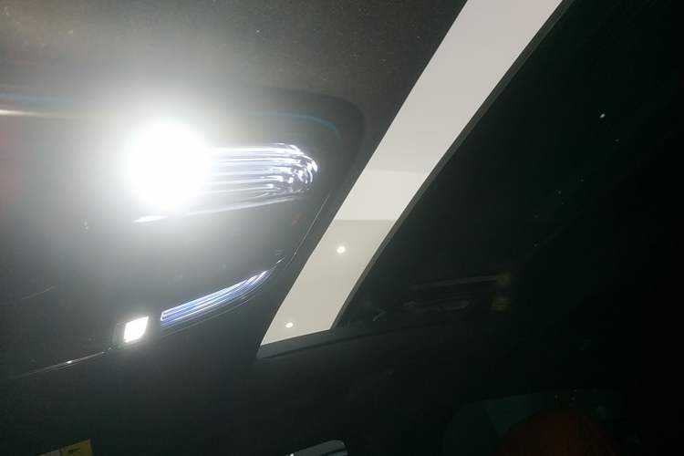 Used Yangwang U7 2025 PHEV Five-Seat Luxury Edition Headliner