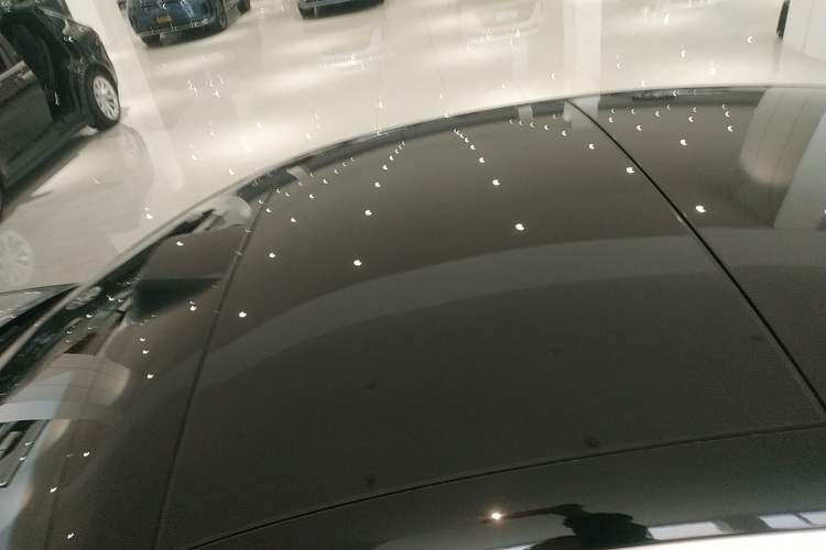 Used Yangwang U7 2025 PHEV Five-Seat Luxury Edition Roof