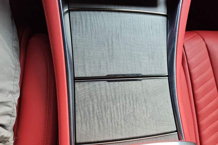 Used Yangwang U7 2025 PHEV Five-Seat Luxury Edition Gear Lever