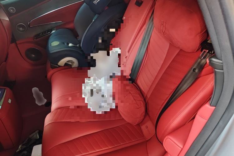 Used Yangwang U7 2025 PHEV Five-Seat Luxury Edition Left Rear Seat
