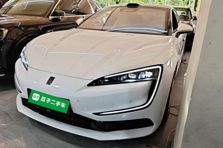 Used Yangwang U7 2025 PHEV Five-Seat Luxury Edition Guazi used car, China used car export, Used car for sale, Used cars, Cheapest cars for sale