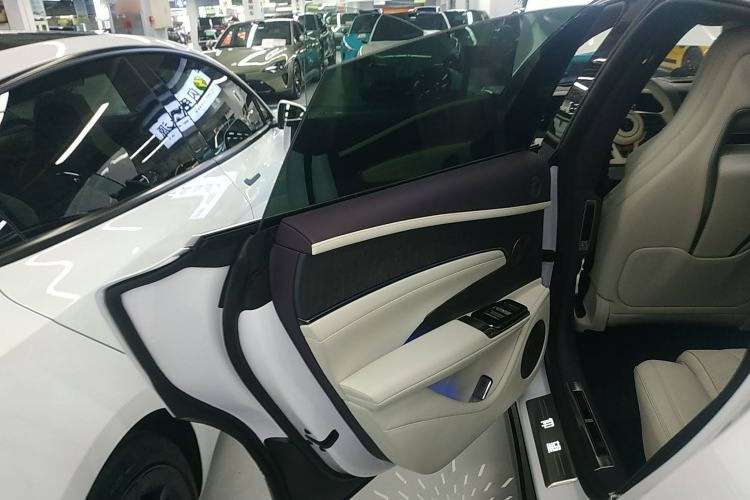 Used Yangwang U7 2025 EV Five-Seat Luxury Edition Interior 8