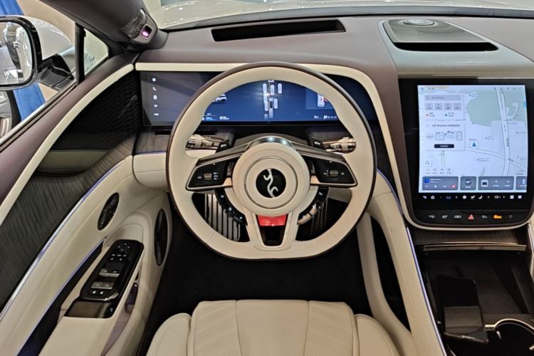 Used Yangwang U7 2025 PHEV Five-Seat Luxury Edition Steering Wheel